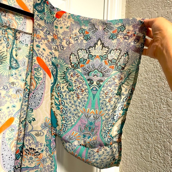 Flowy Floral Kimono - Picture 3 of 3